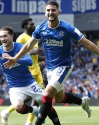  鲍恩快速反击西汉姆联边锋奔袭半场单刀破门定乾坤