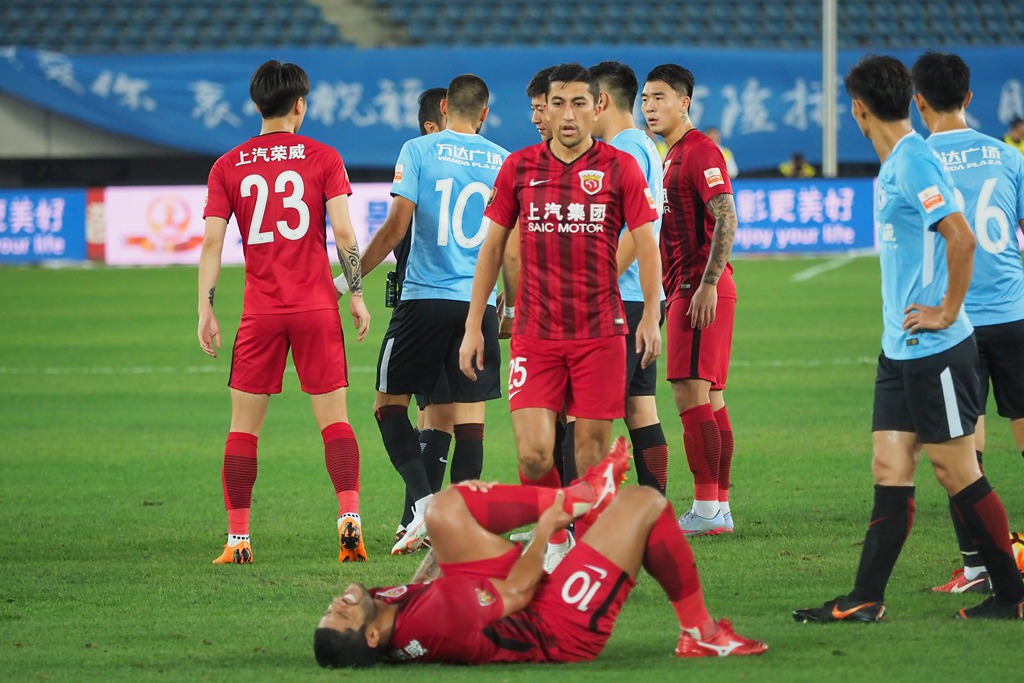  马赛主场迎战劲敌，双方激战成平各取一分